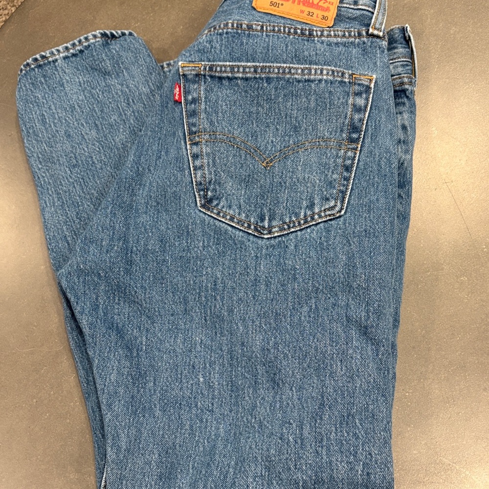Levi's Men's Classic 501 Straight Blue Jeans